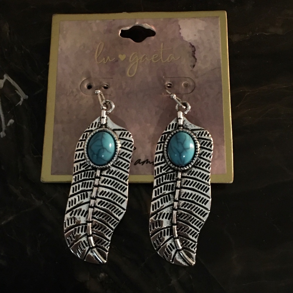 Lu grata Earrings